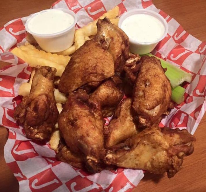 JeffersonsKU's tweet image. Guys, retweet for a shot at Free Wings For a Year! For real. Celebrating America with Wing Wednesday and $.75 wings. Also, hang with us on the 4th and get free fried pickles with any order.#itcouldbeyou