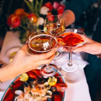 Cheers!! Bring your friends and head on over to Da Rosina for the perfect sip!