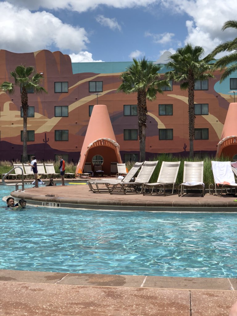DonIorio's tweet photo. Sitting at the Cozy Cone pool at Disney’s Art of Animation on a Tuesday afternoon.”Life is Good”. Dinner tonight at Whine Bar George @WaltDisneyCo @WineBarGeorge @donnieiorio @Gourmet_Gents @tenrtenmmi @LTETRAVEL1 https://t.co/4diAxd7mEz