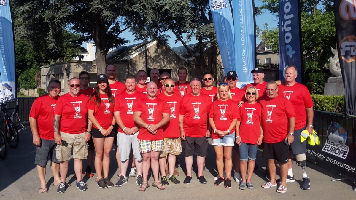 StevePrescott1's tweet photo. Our @SPFCHARITY K3 Zadara Team are going great! Currently averaging an impressive 23mph! Great work by our legends @stevehampo @SteH4ll @EwanDowes @Footphysiophil @Neilprescott6 @starcom_darren @coach4bike @gazellis12 and our phenomenal support crew https://t.co/tltDX8QkaB