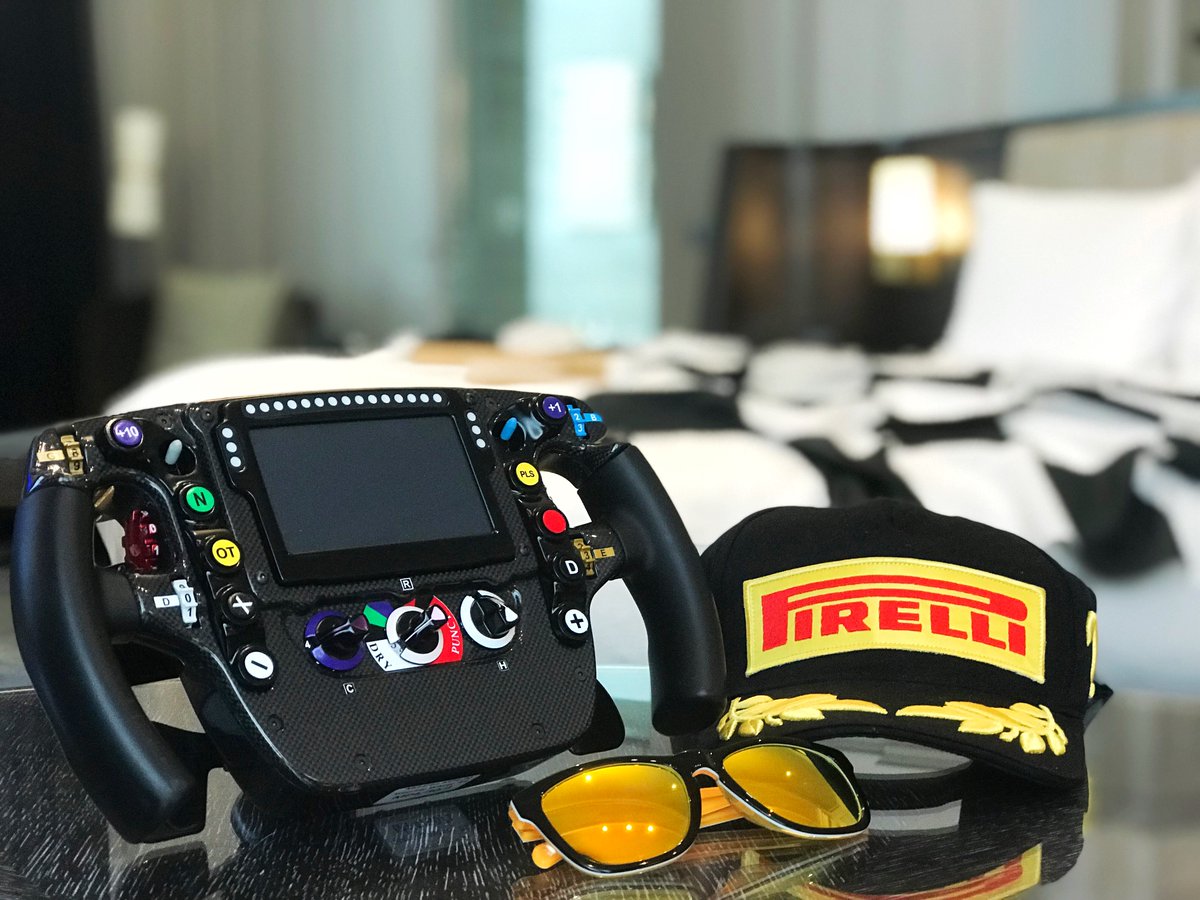 McLarenF1's tweet image. Get into the Silverstone spirit with a stay in this awesome McLaren themed suite at the @TrafalgarSW1 courtesy of our friends at @HiltonHonors: mclrn.co/HiltonGBStay #BritishGP 🇬🇧