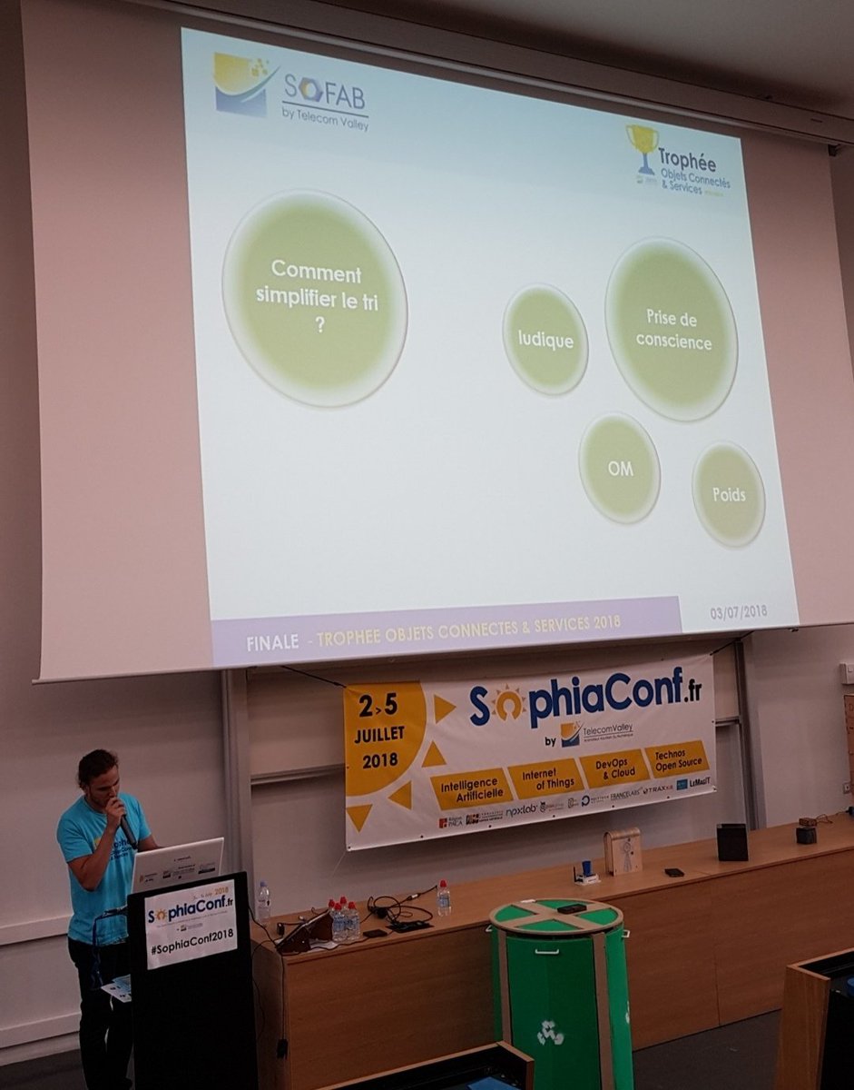 TelecomValley's tweet photo. Finally Neocycle presents its connected smart bin "la poubelle intelligente connectée" #TOCS2018 #SophiaConf2018 https://t.co/lhSLlzRxOP