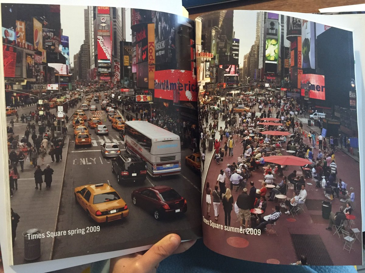 PerassiLuisina's tweet photo. “No puedes poner en práctica la cultura europea en USA, no necesitamos carriles bici en NYC porque a la gente no le gusta montar en bicicleta, la gente no tiene tiempo. De lunes a viernes la vida en USA es como una máquina” #timessquare #thehumanscale https://t.co/lvOdi6qRYp