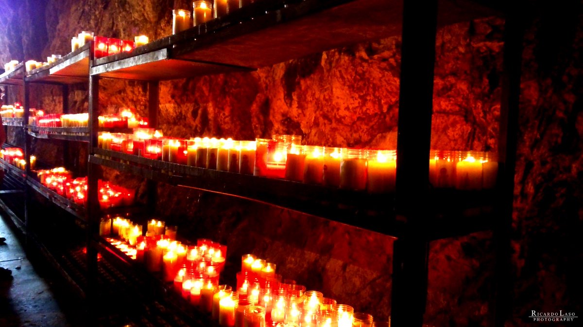 Ricardo_Laso's tweet photo. COVADONGA / CANGAS DE ONÍS - #ASTURIAS
#Covadonga forma parte del #Parque #Nacional de los #PicosdeEuropa. El lugar de Covadonga está a una altitud media de 257 metros sobre el nivel del mar, en la falda del #monte #Auseva, a una distancia de 11 kilómetros de #CangasdeOnís. https://t.co/paRVUCIgMs