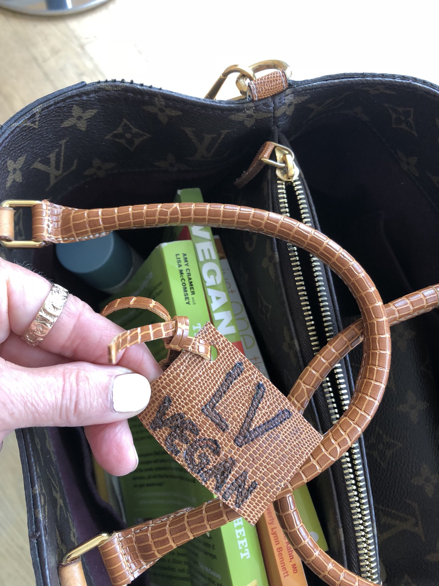 Suzannah Troy on X: @LouisVuitton Dear Louis Vuitton canvas bags  brilliant! I am now #vegan so all leather strips removed on this  magnificent LV #veganized #Eneslow masterfully replaced looks like animal  but