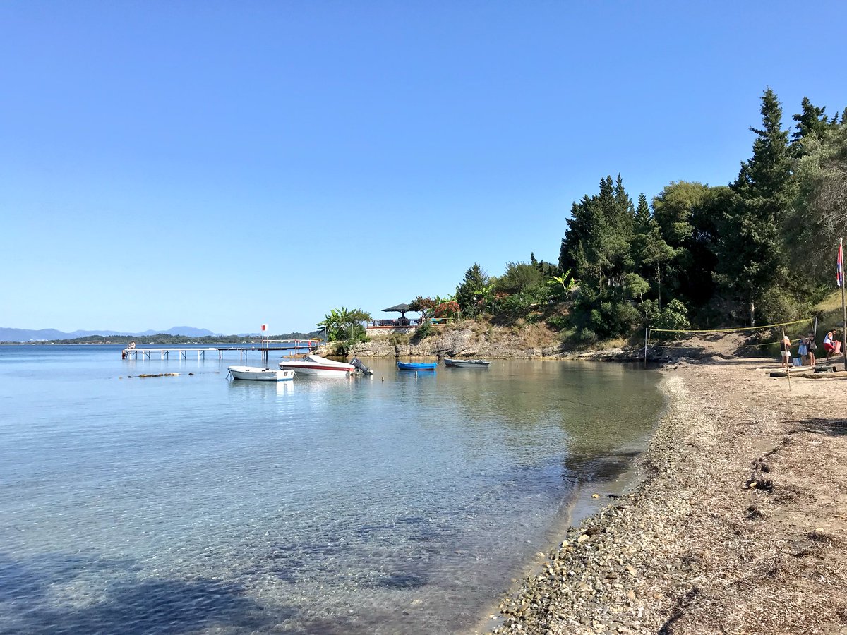 viaggiaescopri's tweet image. Quelle giornate in cui fai di tutto per calarti nel ritmo di vita locale... #Corfù e io che accarezzo gli ulivi 😜
#Grecia 
#visitgreece #visitcorfu