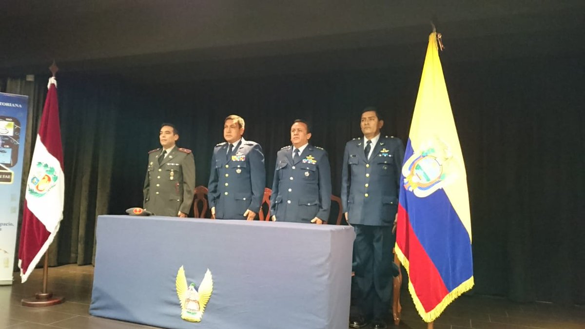 FuerzaAereaEc's tweet photo. En la #AGA se inauguró el Curso #PREVSIS con personal de @FFAAECUADOR y una delegación de la Fuerza Aérea del Perú, esta capacitación busca obtener las competencias necesarias para realizar una mejor gestión utilizando herramientas proactivas en temas de seguridad. https://t.co/IGD5RLN0ST