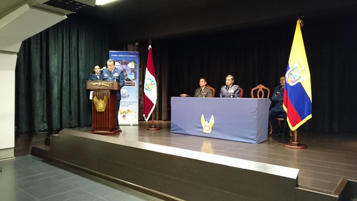 FuerzaAereaEc's tweet photo. En la #AGA se inauguró el Curso #PREVSIS con personal de @FFAAECUADOR y una delegación de la Fuerza Aérea del Perú, esta capacitación busca obtener las competencias necesarias para realizar una mejor gestión utilizando herramientas proactivas en temas de seguridad. https://t.co/IGD5RLN0ST