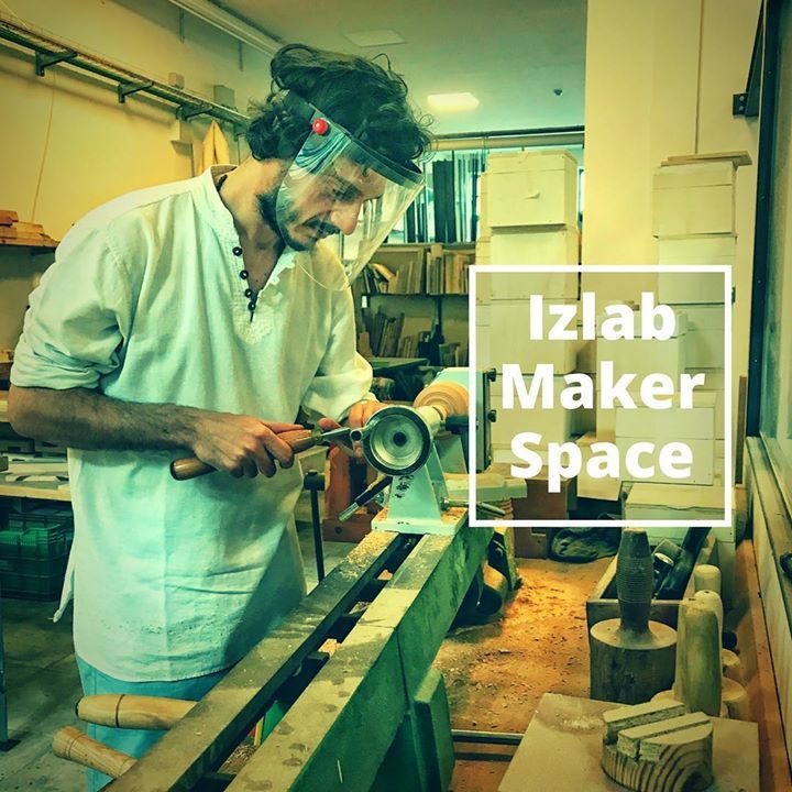 Izmade's tweet photo. da zero a tornitore in due ore grazie a @silvia.picari_design
@ferraresimatteo
#woodturning #woodturner #onetoonetraining #lathe #izmade #izlab #izlabmakerspace #makerspace #faidate #bricolage #diy #falegnameria #carpenteria #exincet #makermovement #laboratorioaperto #han… https://t.co/vAMNQ3I0Vz