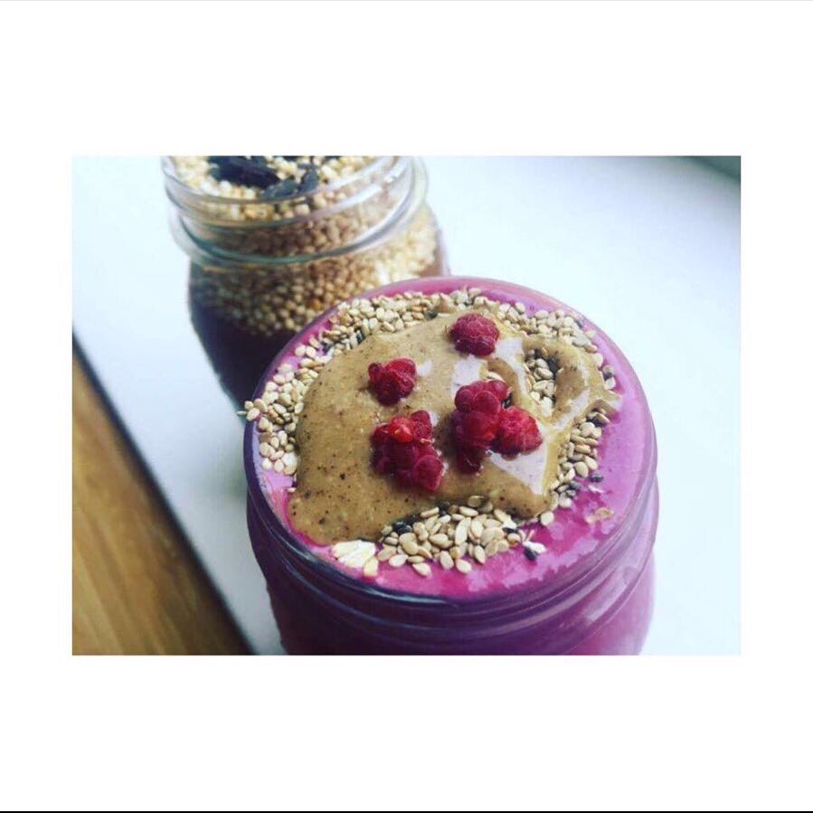 embraceurimage's tweet photo. For just under £9 a week 😱😍 
If your looking to: 
🎀 Lose weight 
🎀 Gain more energy
🎀 Stop snacking on rubbish
🎀 Curb your appetite 
🎀 Boost your metabolism 
🎀 Feel confident in your bikini 
🎀 Tone up
Then I may be able to help you🙋🏼 DM me for info 📲💌

#limitedspaces https://t.co/ZCjffPfmjk