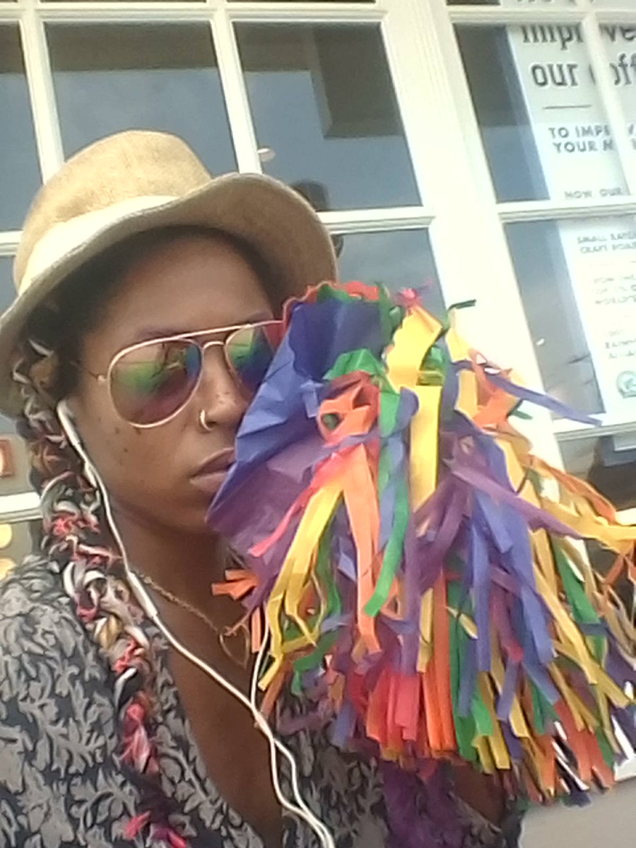 theMarqueta3's tweet photo. #VARSITI #HOEZ &amp; #NiGGAZz • #mBxx [ £m ` b€€ | #doubleXx 

°°°°==° #pompomz &amp; #bAgz up ?! #noWw ÷ #ztArt [ #werkN out ÷ #onEM = #likesoh ~ #msez https://t.co/SUNRnKvTsZ