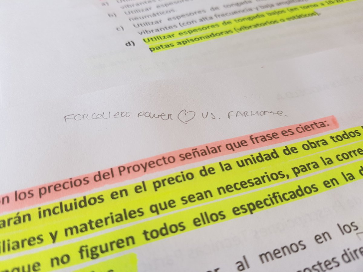 Marquez16mm's tweet photo. No sé a quién le gustan más mis apuntes si a @TrForcelledo o a @FarHome_ https://t.co/G1cDs1ZGkJ