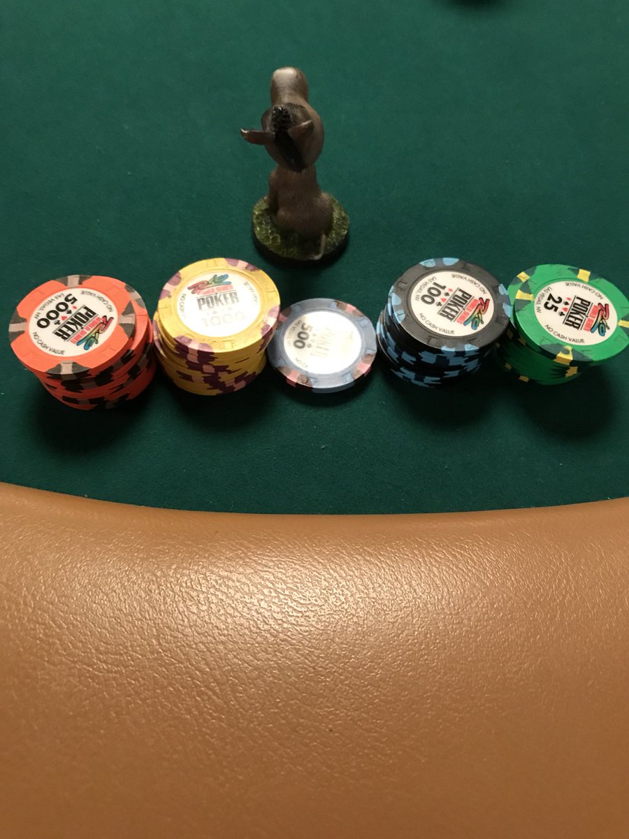 ihartdonkey's tweet photo. Here we go! Day 1 of the Main event. Starting stack is $50k https://t.co/XYOtvqHOkP