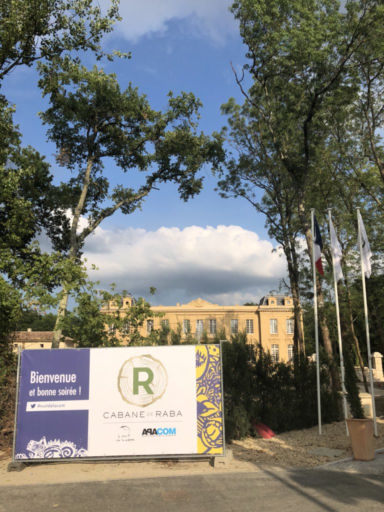 mediacrossing's tweet photo. L’agence est bien arrivée au #DomainedeRaba pour la #nuitdelacom ! 💫 https://t.co/vmR0mcxCOP