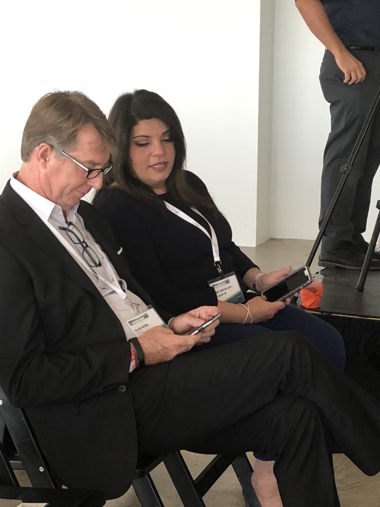 anaperezworld's tweet image. During the @rcrwirelessnews #InBuilding Launch in Dallas #GreatInfo #InBuildingtech