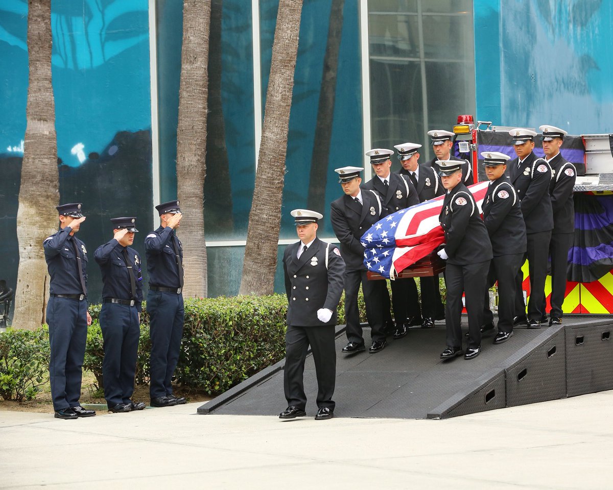 LBFD's tweet photo. “Live life to the fullest,” that is how #CaptRosa lived his life and how he wanted everyone around him to live their lives. May his memory be eternal. 🙏🏼 https://t.co/zyRDm1GQpR