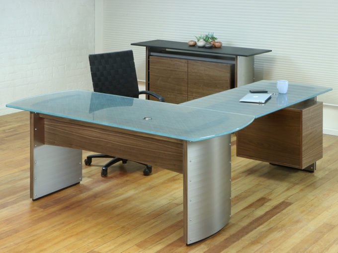 How do you know which executive desk is right for your home office? bit.ly/2tRm9GJ

#custom #officefurniture #executivedesk #stonelinedesigns