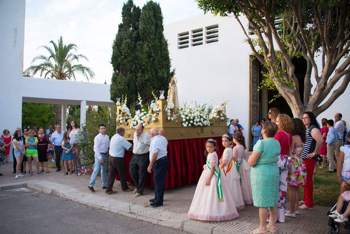 CruzGuiaAlmeria's tweet photo. LA MOJONERA: Procesión de la Virgen de Fátima y San Pedro el pasado Viernes con @AMVirgenAngust . https://t.co/rQM3gG39We
