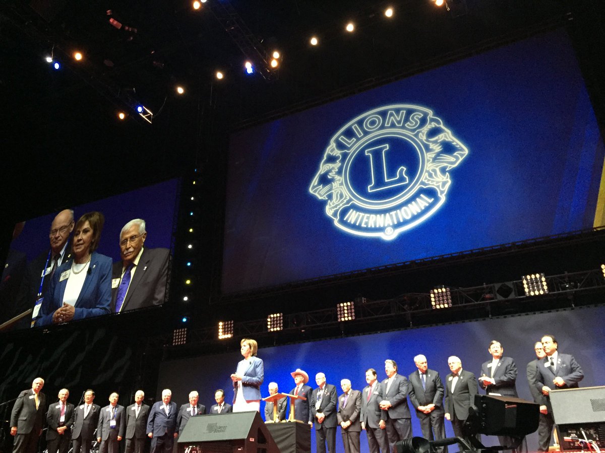 Lions of the world, please welcome the 2018-2019 president of Lions Clubs International Gudrun Yngvadottir! 👏🦁