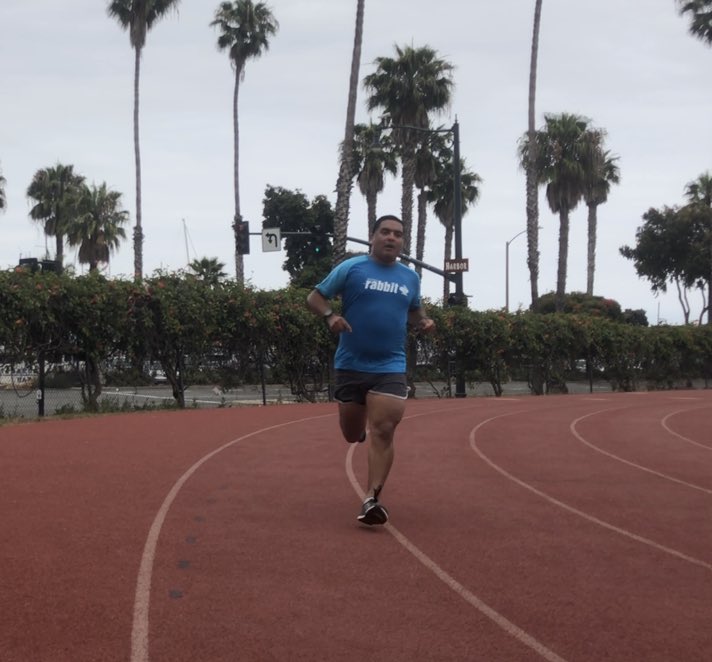 GoGamboaGo's tweet photo. #TrackTuesday saw 5xmile w/3 min recovery. Followed by some @skratchlabs strawberry hydration mix
@runinrabbit @BocoGear @Race_SLO @RH_Herbals @AltraRunning
#RADrabbit #borntorunfree #RaceSLO #SLOUltra #RSA2018GAMBOA #CatchTheHigh #GOGAMBOAGO10 #RecoverSmarter #SkratchAmbassador https://t.co/HC3DYuqsXc
