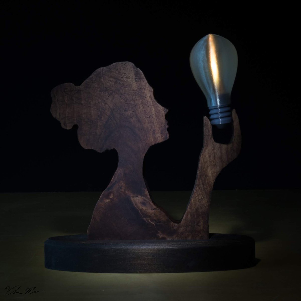 DesktopMakes's tweet photo. Here she is. Finally completed. CNC’d profile out of wood and 3D printed light bulb. Video should be up on my YouTubes tomorrow. #fusion360 #fusioncam #carbide3d #nomadpro #instamachinist #cnc #cadcam #3dprinting #minicnc #desktopcnc #make #shapeoko #desktopfabrication https://t.co/60hBzsFTcJ