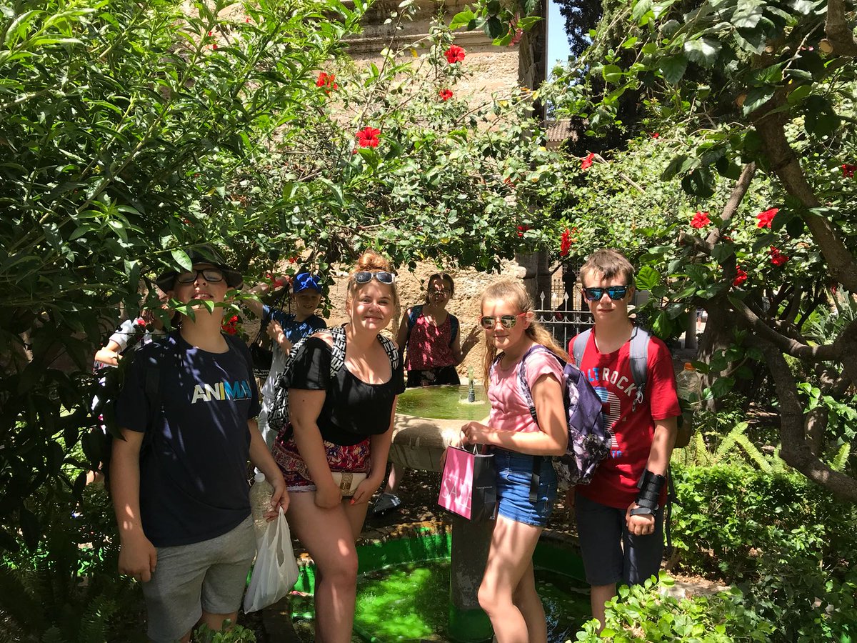 Brannelmfl's tweet photo. #BranTor2018 enjoying a day trip to Malaga https://t.co/GvGelmhgsB