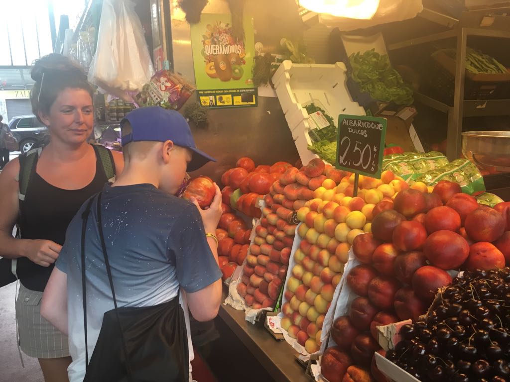 Brannelmfl's tweet photo. Had a great time at the local food market today #BranTor2018 #spanishcuisine https://t.co/JbTBc0uHMb