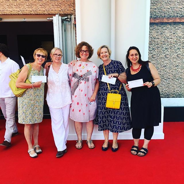 KateMaloneTweet's tweet photo. Had a lovely time with the four ladies who replied to my #instagramgiveaway to come as guests to the #masterpiece2018 exhibition. It was great to meet you.  I’ll try to do the same next time.  X https://t.co/Yx4hZG5uJR https://t.co/IDd2am1cuH