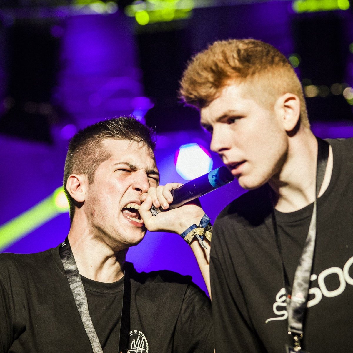 redbullbatalla's tweet image. Estamos en vivo por bit.ly/CARAaCARA18 Entrena para #BatallaDeLosGallos