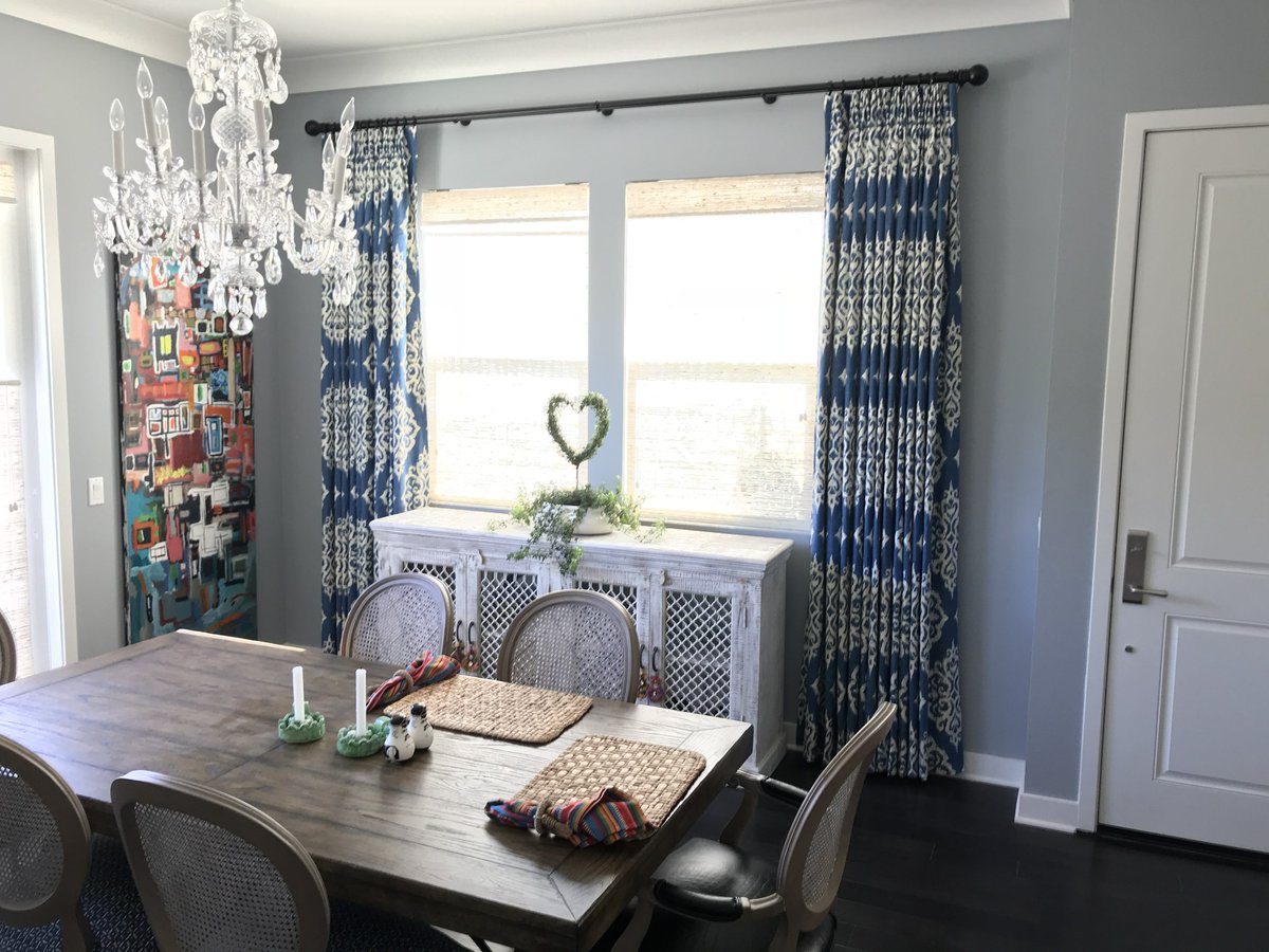 RegalDrapes's tweet photo. Go blue or go home. A big thank you to Michael from CA for sending us pictures of this stunning living room.

Pictured: Tailored Pleat Drapery in Chatsworth Denim (ID: 86)

https://t.co/PQnhVSGNK9 https://t.co/uf5lwNULuo