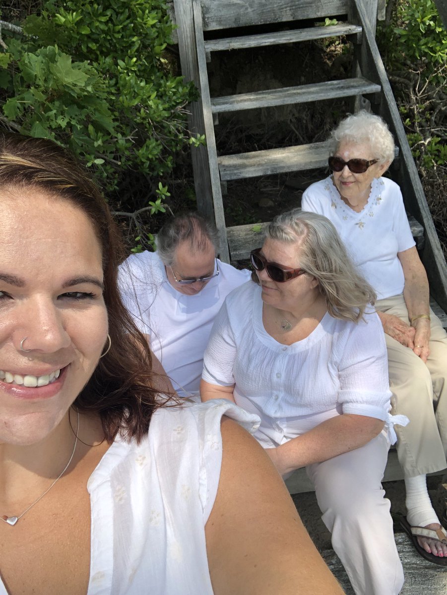 mommanurse80's tweet photo. A little forced family fun in photos #hopetheyturnout #smiledamnit https://t.co/WQM7bk526g
