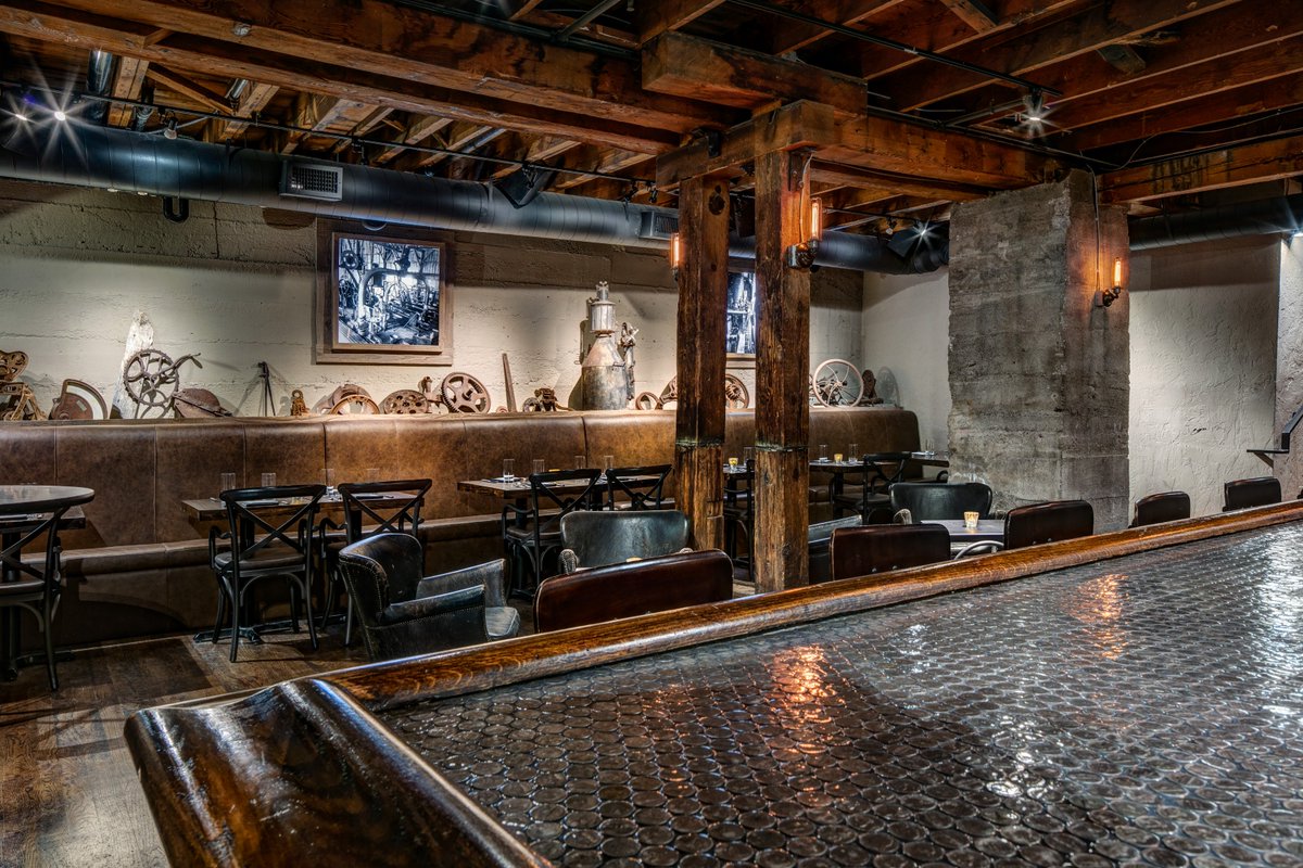 dcwutah's tweet photo. Some shots from Firewood on Main Street, Park City #parkcity #utah #finedining https://t.co/x9D7sw33YL