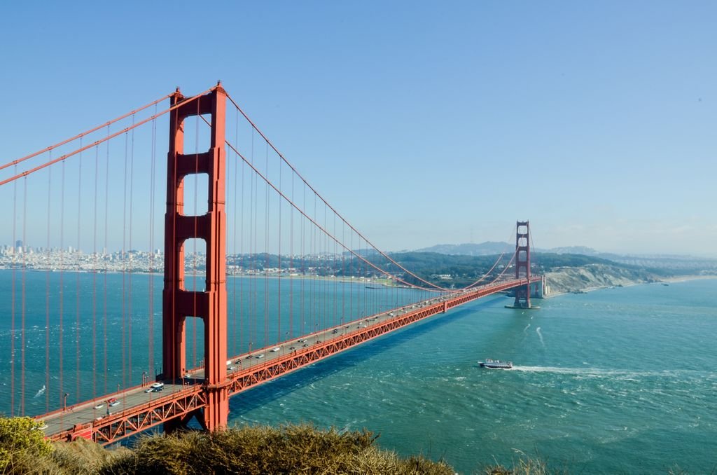 ibwsshow's tweet photo. #California in the #summertime? There is simply not a better place to visit in July. The #IBWSS2018 event takes place at the South Francisco Conference Center, which gives you easy access to the #BayArea and Northern #California.
#ibwsshow #bulkwine #bulkspirits #privatelabel https://t.co/cWRKakTei4