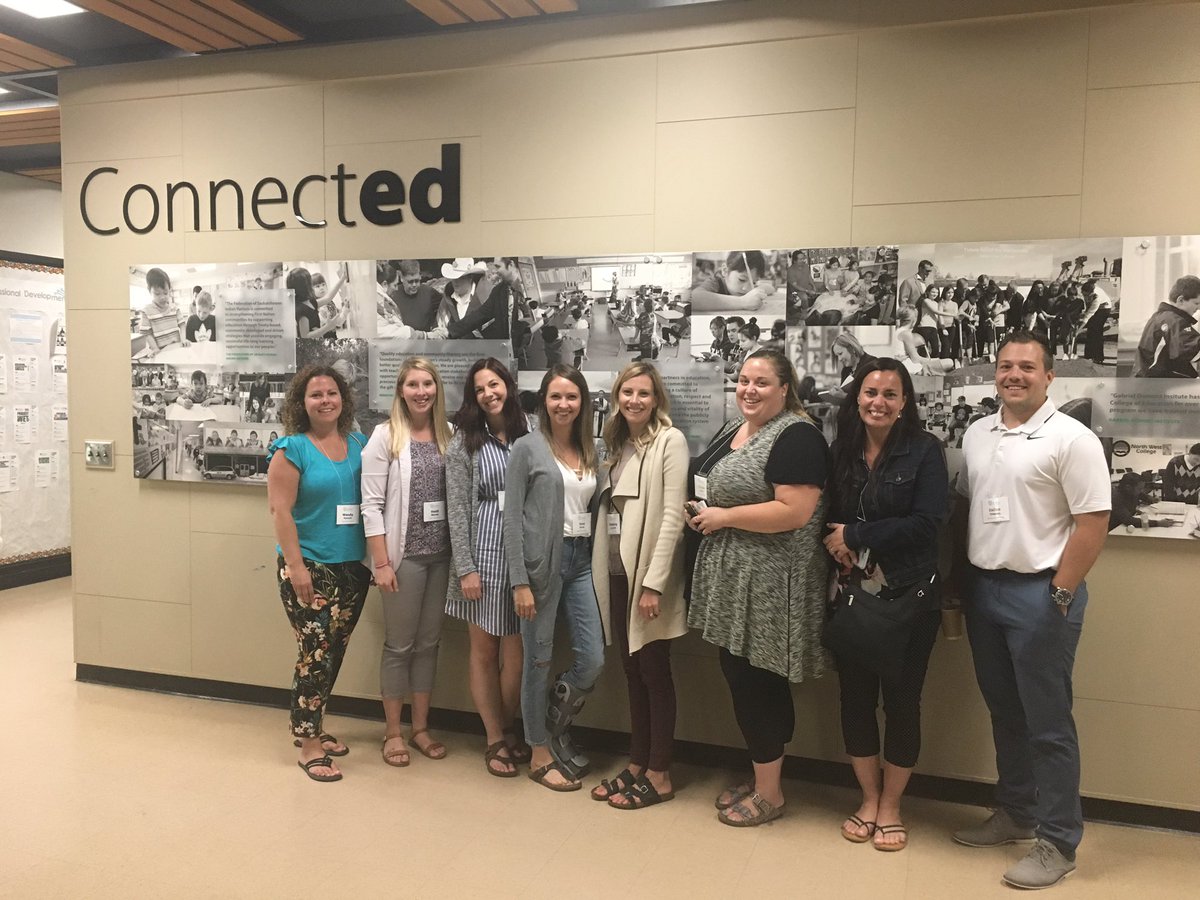 angiebalk's tweet photo. The @RegPublicSchool team of learners attending this week @eadmspsc @Mr_Thiessen @kristabgates @nicolereeve @jana_wlock @WendyMymryk #keeners #lifelonglearning #spsc2018 https://t.co/23OelqEwh6