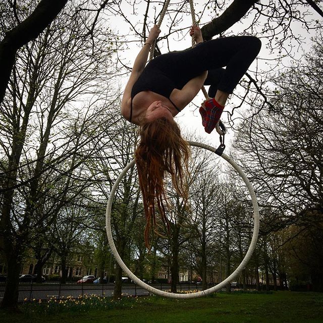CircusScotland's tweet image. Throw back to moodier weather with @pelliefey !! If we had today’s weather on that shoot the vibes would have been so different!! 💨🌬❄️ ift.tt/2IOmKxu