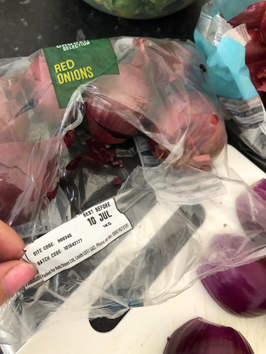 Bought some ‘fresh’ red onions fit for the bin TODAY from <a href="/asda/">Asda</a>, what a let down i’m going back to <a href="/AldiUK/">Aldi Stores UK</a>
