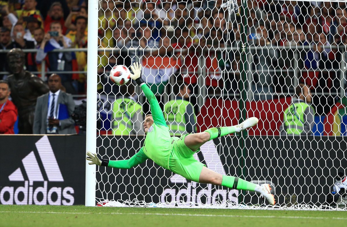 Footballtweet's tweet photo. That save. 👏🏴󠁧󠁢󠁥󠁮󠁧󠁿 https://t.co/q0bOuz8rXt