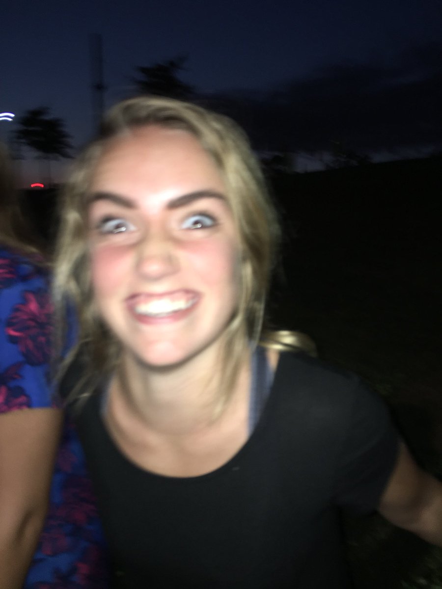 cara_maria98's tweet photo. happy birthday weirdo hope it’s been swell ily ;) <3 @obattistoni https://t.co/5UcNLzHuyK