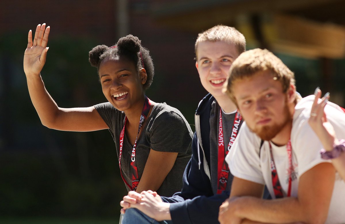 CentralWashU's tweet photo. We love welcoming new Wildcats! Check out the photos from Discover Orientation: https://t.co/tfS11hvNyD https://t.co/vqTuahzVds