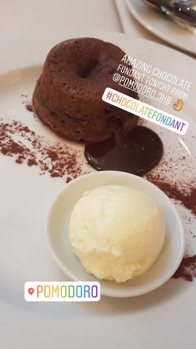 Chocolate #fondant for the win from <a href="/PomodoroRist/">Pomodoro Ristorante</a> #getinmybelly #EatItalian #Pomodoro #italianfood #delicious #chocolate