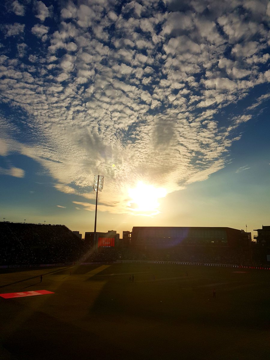 #ENGvIND hot hot hot