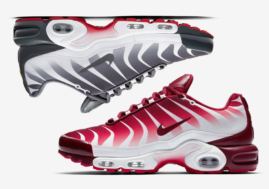 SOLELINKS's tweet photo. 20% OFF Foot Locker Exclusive Nike Air Max Plus 'Before/After The Bite' with code FOURTH20
#BeforeTheBite
=> https://t.co/9EE87tejtM
#AfterTheBite
=> https://t.co/Gpgjm9UBkt https://t.co/KDLu2DTr5q