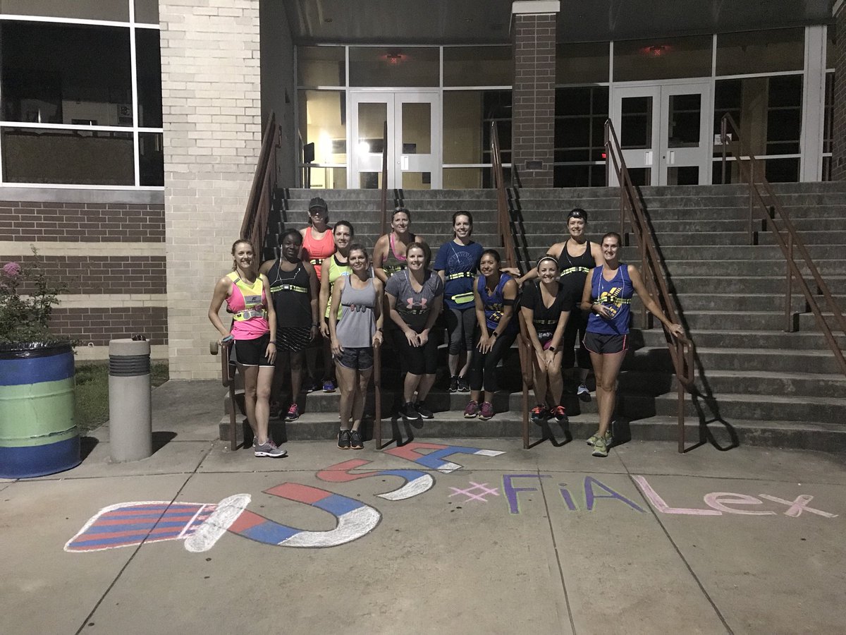 FiaRunningwild's tweet photo. 13 Pax celebrating #USA in a stars & stripes inspired speed workout! #werunforfreedom #starsandstripes #FiACounts #Godblessourcountry #thankfulforourmilitary #prayingforflightfullofnewrecruits #fortjacksonbootcamp @FiALexSC https://t.co/McWMM8G1Kc