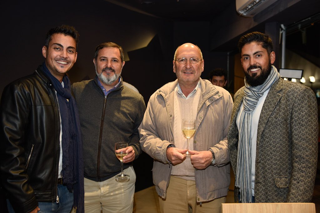 LicAndreaRizzo's tweet image. Gracias @MendozaShopping por el agasajo del #DiaDelPeriodista en el nuevo local de @OMAKIsushi 👉goo.gl/xLMpPR