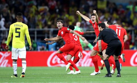 NUFCThreatLevel's tweet image. S
H
I
T
H
O
U
S
E
R
Y