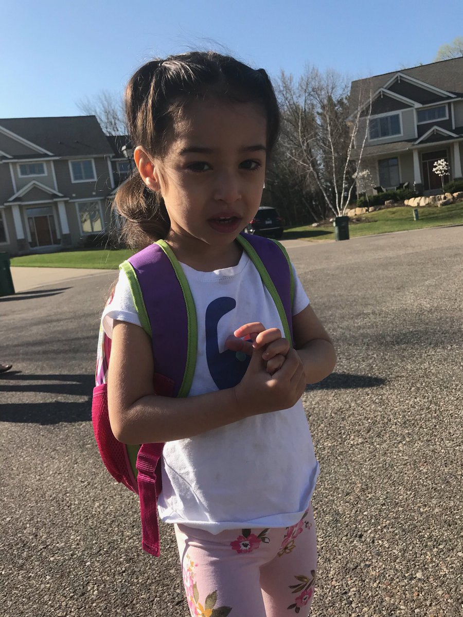 kare11's tweet photo. Eagan police are searching for a missing 3-year-old girl, last seen at 4:45 p.m. near Woodland Way and Dodd Road. Please call 911 immediately if you see her.
https://t.co/HfVM15Baj8 https://t.co/3Ec046vEjt