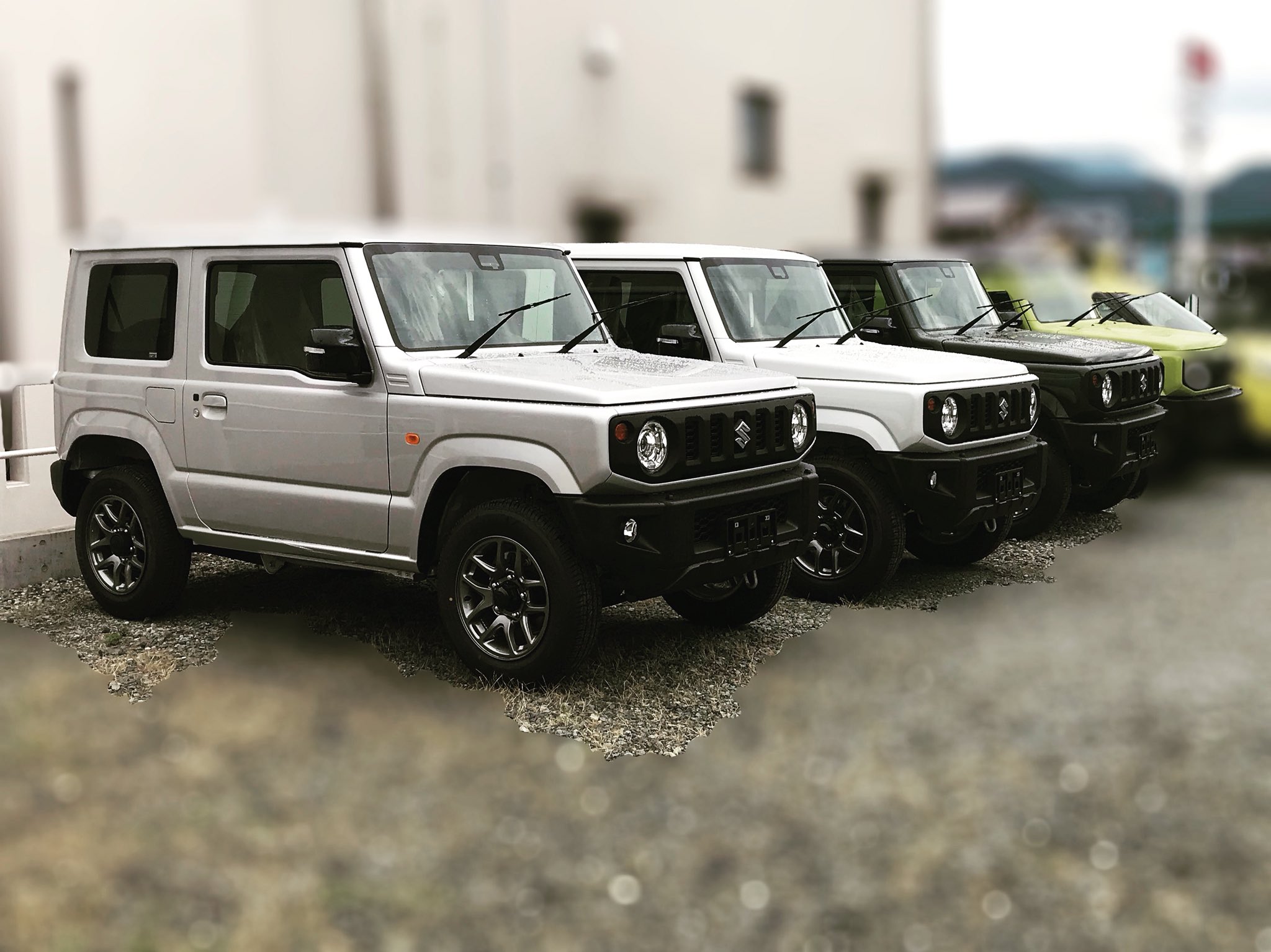 Kimi 新型ジムニー発見 かっこいい 7 5発売だってね 欲しすぎる ジムニー 新型ジムニー T Co Fnzw1wemsr Twitter