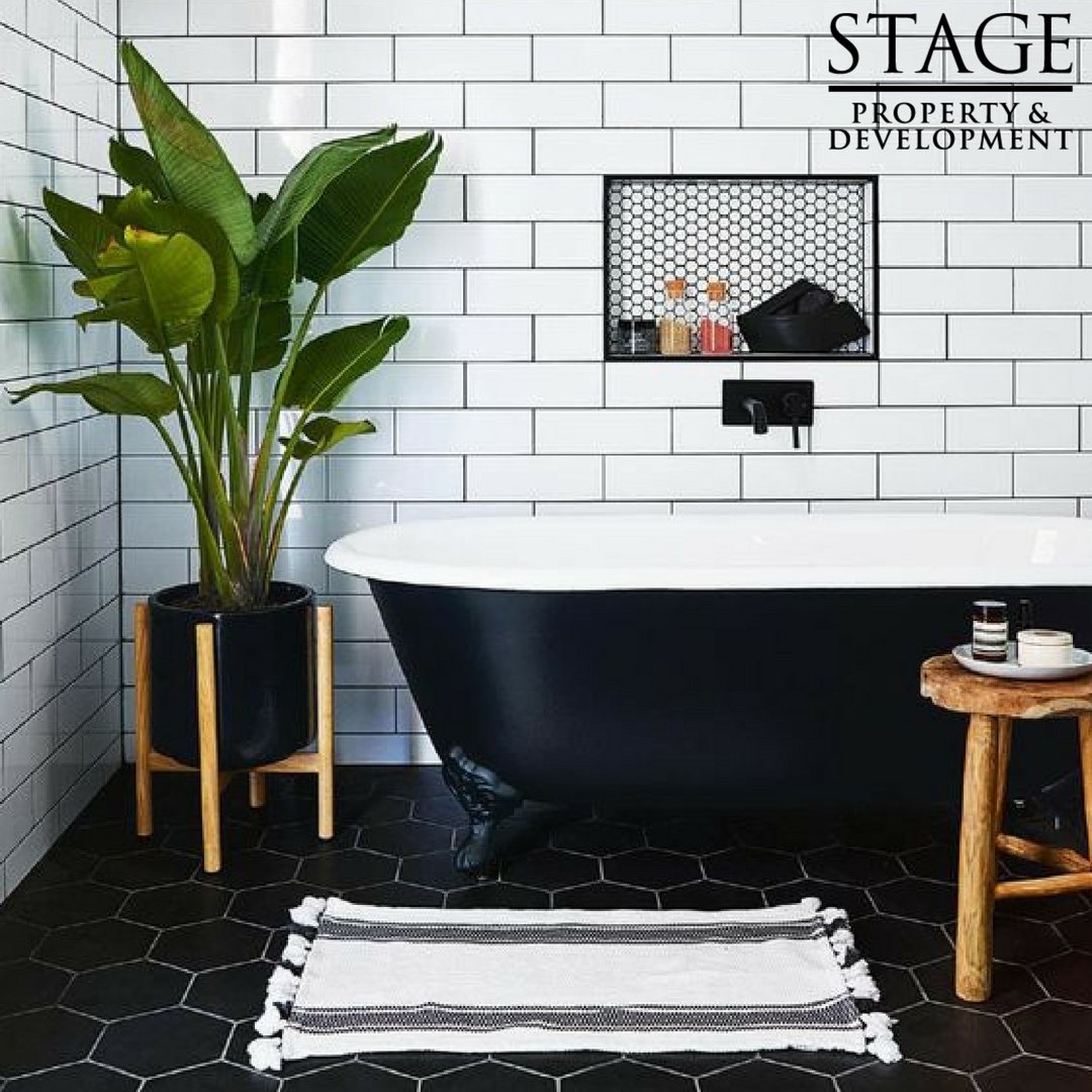 StagePAD's tweet photo. #bathroomgoals
Offsetting a darker scheme with clean, white subway tiles makes this bathroom a winner in our books 🏠 😍
#stagepad #investmentproperty #passiveincome #bestbuyersagentsinbrisbane https://t.co/9s1uo2sGSN