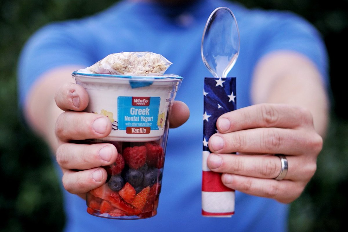 Getting in the patriotic spirit for tomorrow's open house at 1012 Bellevue Place in Grants Pass (July 4th from 11:00-1:00 pm). First come, first serve on this healthy summer snack. Visit early so you don't miss out! <a href="/remax/">RE/MAX</a> <a href="/REMAX_Integrity/">RE/MAX Integrity</a> #OpenHouse #4thofJuly