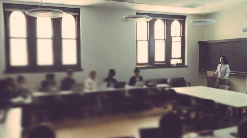 CourtneyHempton's tweet photo. Joyfully coordinating the @YaleBioethics Summer Institute ‘Ethics at End of Life’ seminar series throughout July — class today led by Lydia Dugdale, MD, on ‘Medicalized dying and the art of dying well’ —
#YaleBioethics
https://t.co/FPSFsJXrKq https://t.co/QcSjkmooKC